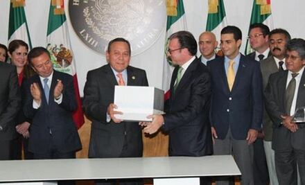 ¿De cuánto es el ajuste económico para el presupuesto 2016?