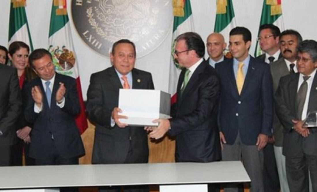 ¿De cuánto es el ajuste económico para el presupuesto 2016?