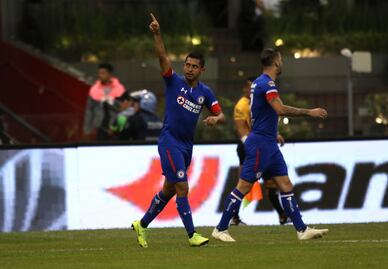 Cruz Azul avanza a semifinales al vencer a Querétaro