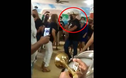 Con banda en vivo, baile y cubrebocas: así celebra Salgado Macedonio su cumpleaños 65