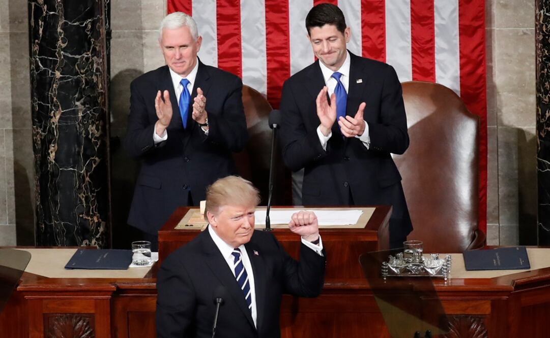 El presidente de Estados agradece aplausos durante su intervención ante el Congreso de los Estados Unidos. AP