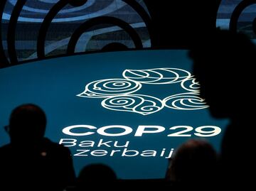 El mundo aprueba 300 mil millones de dólares para países en desarrollo en acuerdo de COP29 sobre el clima