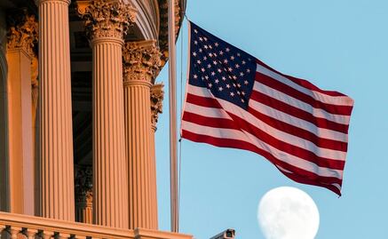 FMI descarta recesión en Estados Unidos; resalta mercado laboral robusto con participación de migrantes