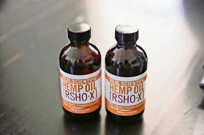 Más familias luchan por importar el medicamento