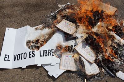 Por segunda ocasión, queman boletas electorales en Oaxaca