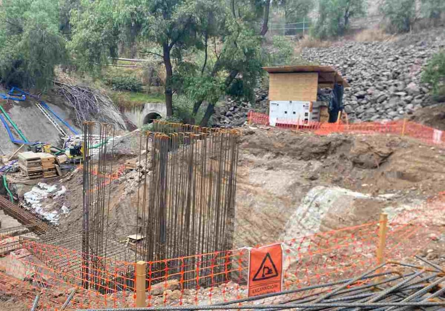 Autoridades del gobierno municipal y de la Conagua informaron a la población que es falso que se vayan a desarrollar casas o un centro comercial. Foto: Especial