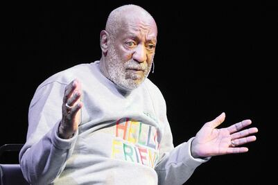Otra demanda a Bill Cosby: difamación y abuso sexual