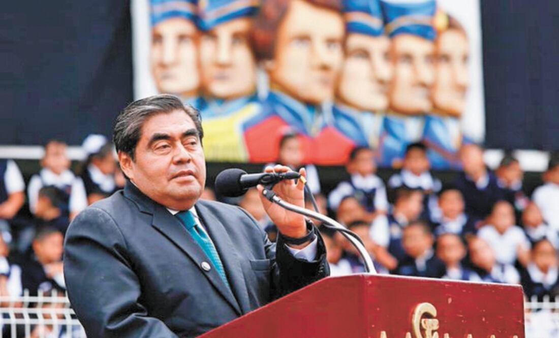 Miguel Barbosa Huerta, gobernador de Puebla, aseguró que Martha Erika Alonso le robó las elecciones del 1 de julio y que el accidente que sufrieron ella y su esposo, Rafael Moreno Valle, fue “un castigo de Dios”. Foto: ARCHIVO EL UNIVERSAL