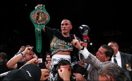 El "Gallo" Estrada es nuevo campeón supermosca del CMB