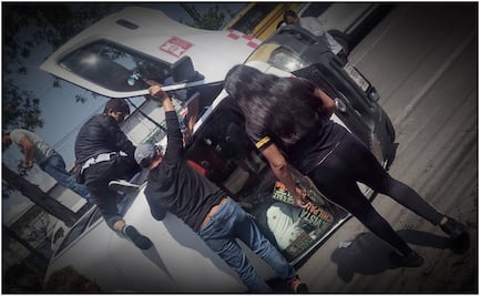 Choque y volcadura de combi de transporte público deja 7 heridos en Tlalnepantla