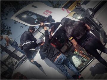 Choque y volcadura de combi de transporte público deja 7 heridos en Tlalnepantla