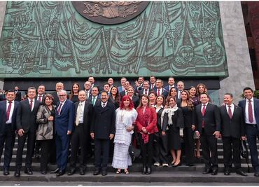 Acude Samuel García a toma de protesta de Claudia Sheinbaum; le desea éxito en su mandato