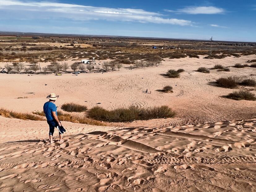 Es común que investigadores recorran el desierto del Valle de Juárez para encontrar vestigios de todo tipo. Foto: Juan Antonio Castillo
