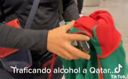 VIDEO: Aficionados mexicanos llegan a Qatar rompiendo la ley y con música de mariachi incluida