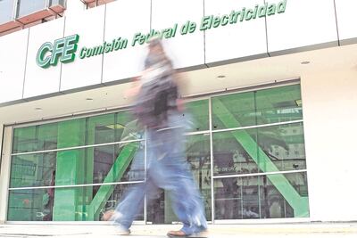 Pierde 121.7 mmdp la CFE durante el primer trimestre