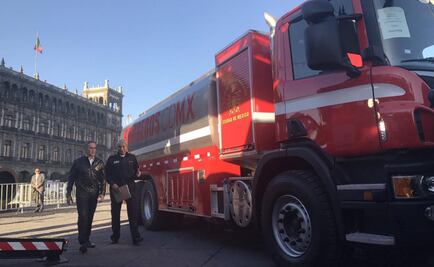 Entregan vehículos e insumos a Bomberos de la Ciudad de México 