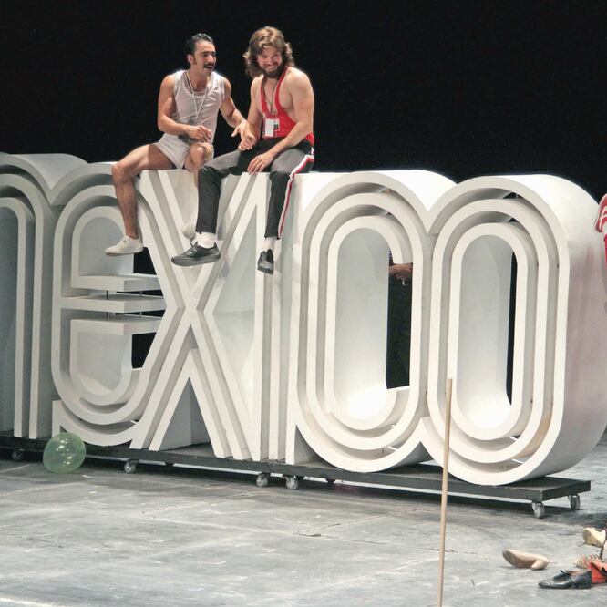 El movimiento estudiantil y los Juegos Olímpicos se cruzan en Olimpia 68. (CARLOS MEJÍA. EL UNIVERSAL)