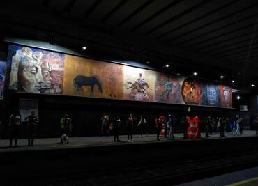Lo que sabemos de la mujer que presuntamente se arrojó al paso del Metro y sobrevivió
