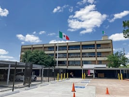 Consulado en Houston detectó papeles irregulares