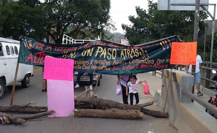 Bloquean comuneros puente en Oaxaca por invasión de terrenos