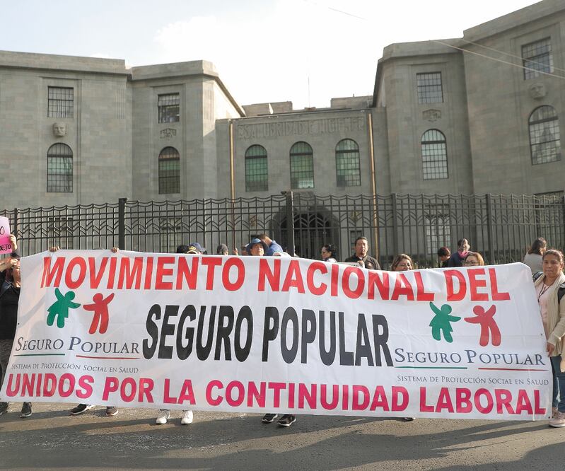 Sobre las protestas de trabajadores del ya extinto Seguro Popular, el Jefe del Ejecutivo federal señaló que van a procurar que no se despida a nadie. Foto: IVÁN STEPHENS. EL UNIVERSAL