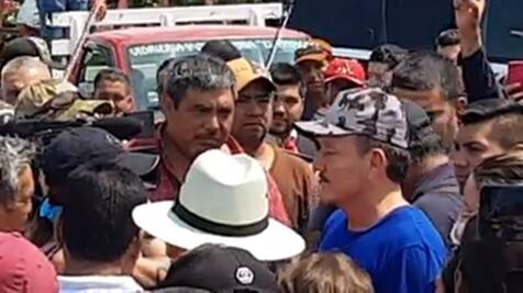 Reciben a “El Abuelo” en Tepalcatepec con mariachi