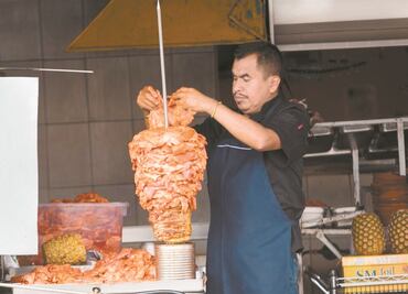 Permiten a taquerías y fondas reanudar actividades, pero con medidas de salud