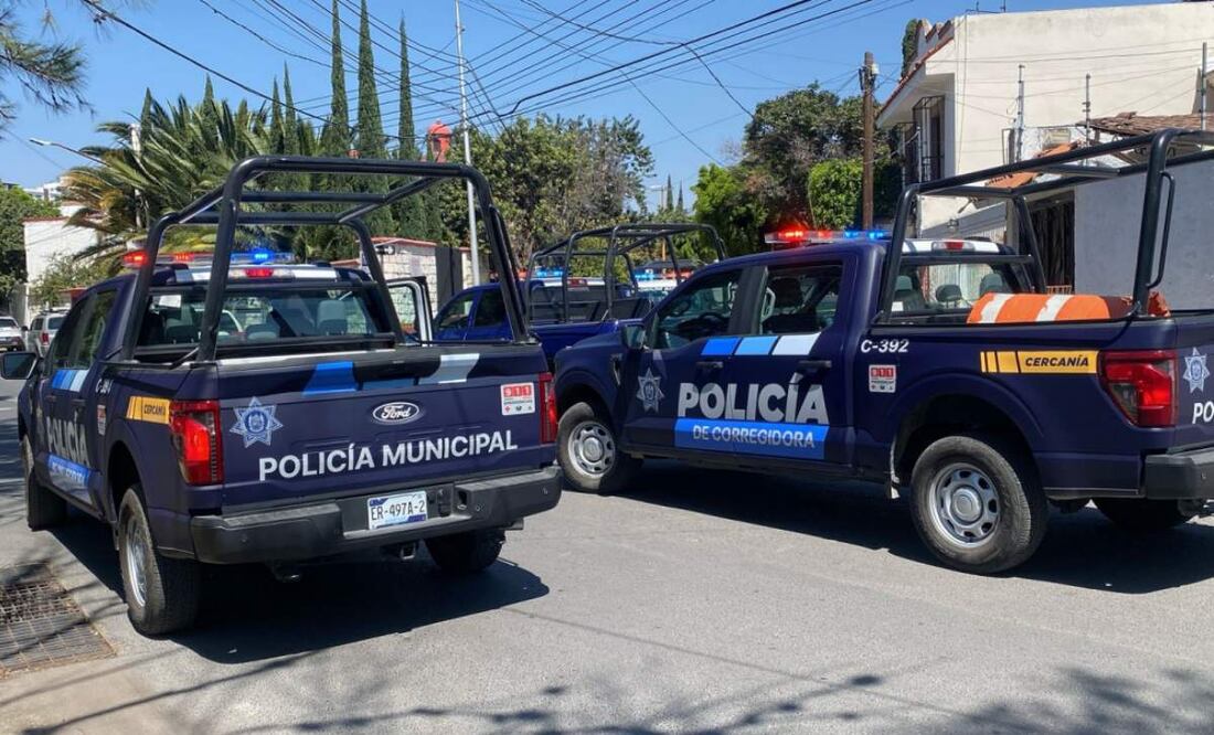La Policía Municipal detuvo a la joven tras disparar contra su madre y hermano y finalmente asesinar a su progenitora en Querétaro (27/02/2025). Foto: Especial