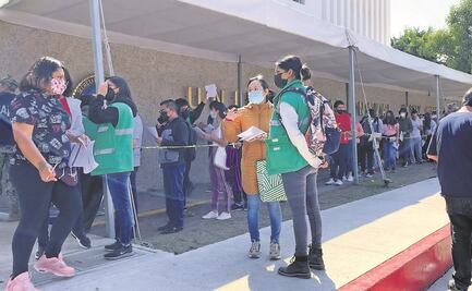 Tras caos, agilizan vacunación de rezagados