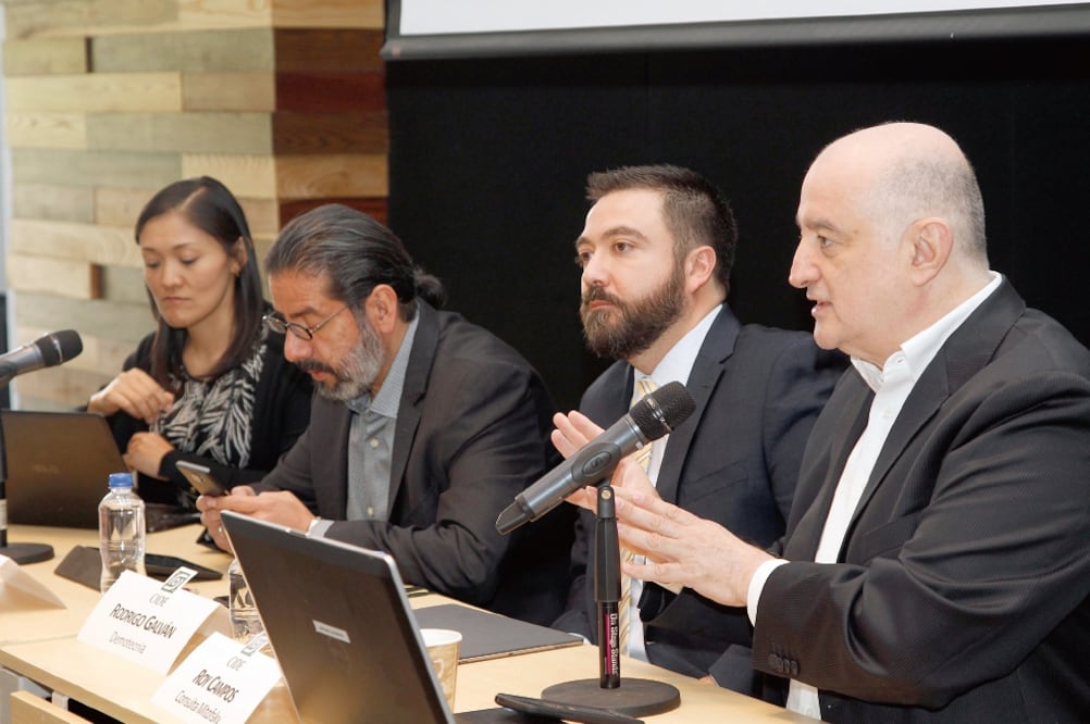 Especialistas en encuestas opinan que los miembros de la Comisión Nacional de Elecciones de Morena deben saber de política para poder elegir buenos candidatos (JORGE ALVARADO. EL UNIVERSAL)