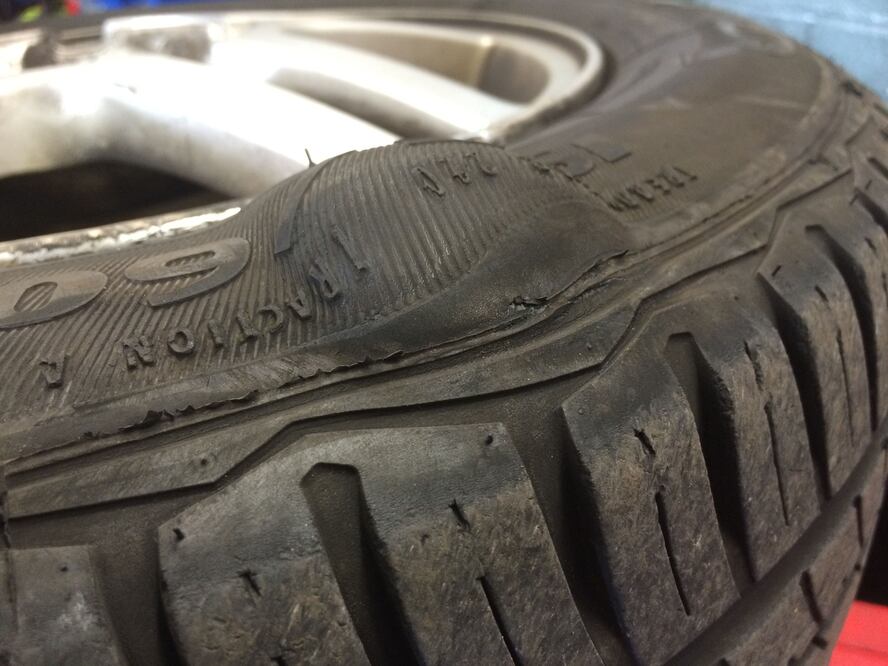 Por este motivo no debes seccionar una llanta