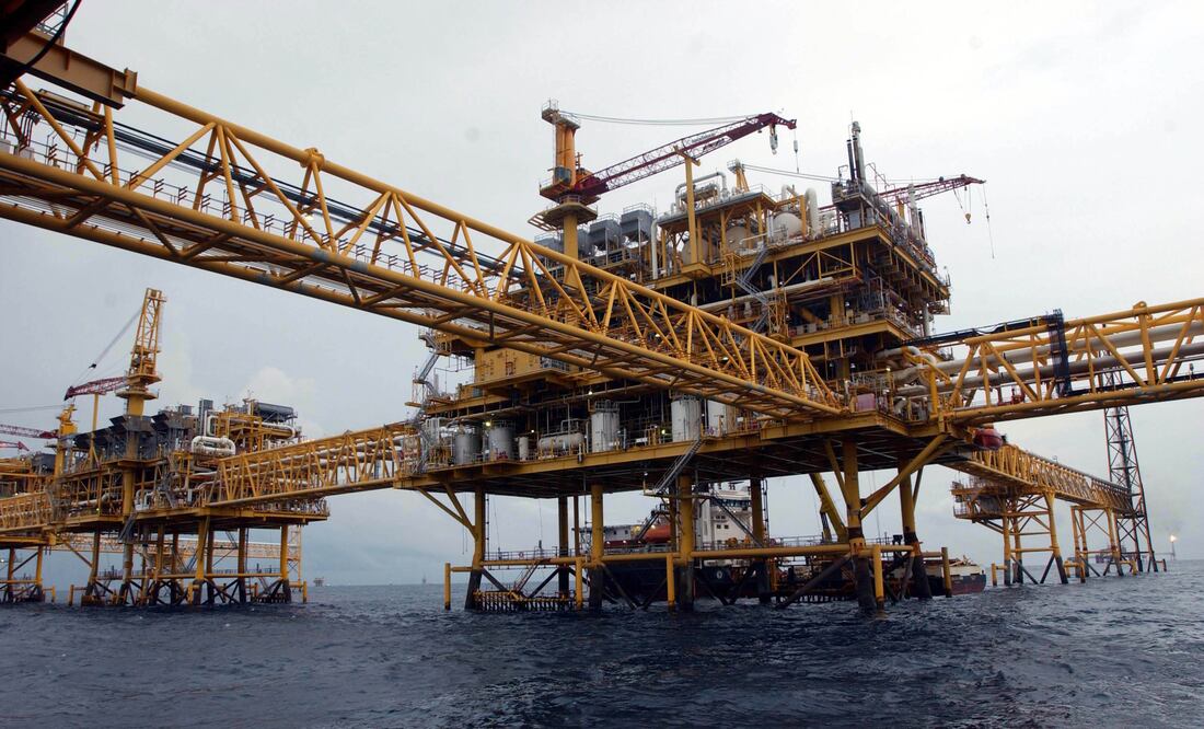 La Amexhi planteó promover el desarrollo sustentable del sector petrolero para convertirlo en palanca de desarrollo que impulse la transición energética y la descarbonización de la industria eléctrica. Foto: ARCHIVO EL UNIVERSAL