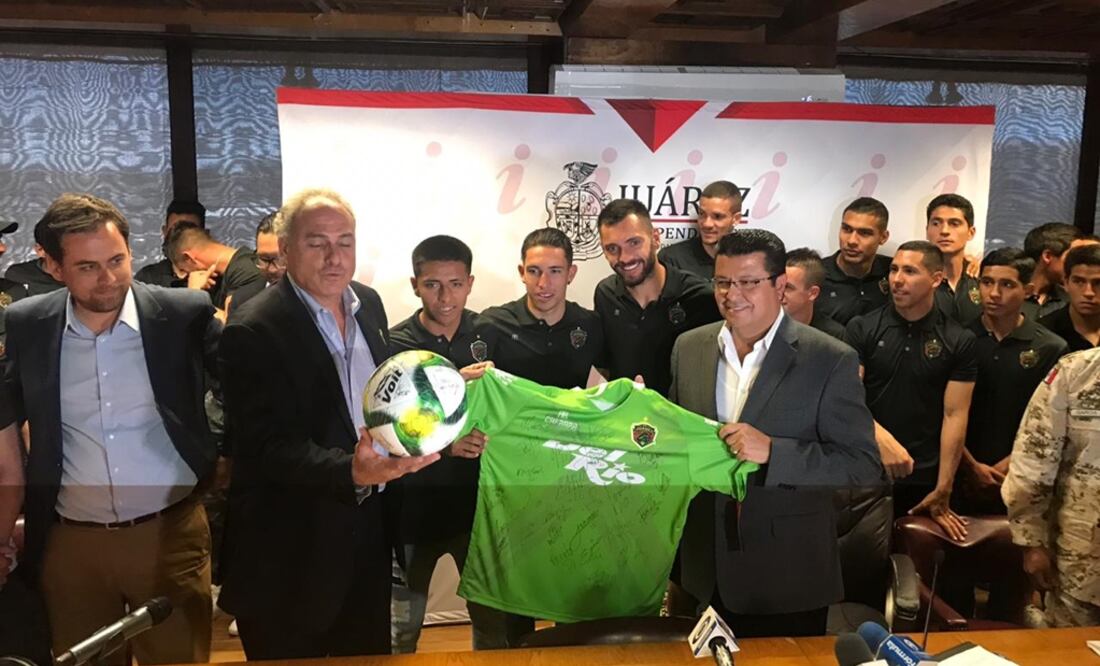 Previo al juego del miércoles. Foto: Juan Dávalos