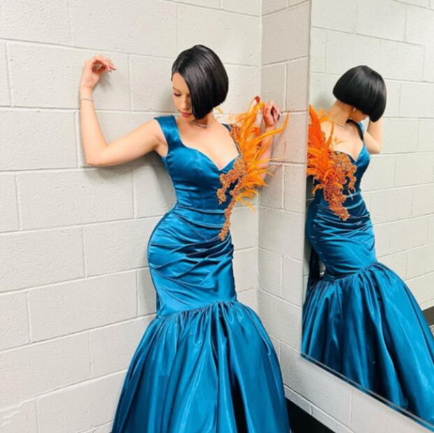 El vestido con el que Ángela Aguilar brilló en el previo al Latin Grammy