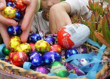 ¿Cuánto chocolate deberían comer niños y adolescentes según su edad?