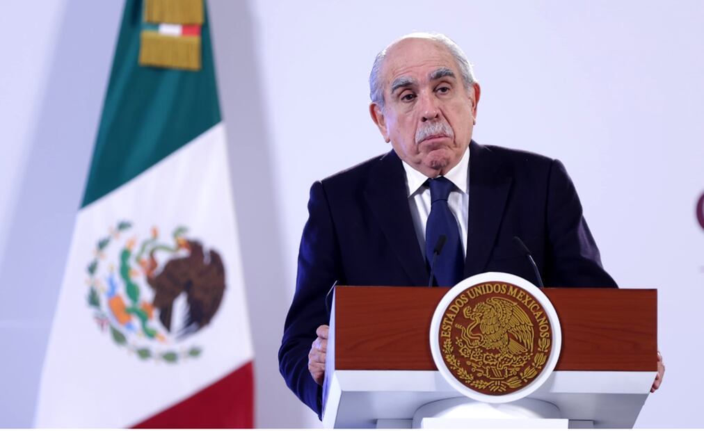 Pablo Gómez, titular de la Unidad de Inteligencia Financiera, afirma que "la matanza fue ordenada por el jefe de las Fuerzas Armadas, el Presidente de la República, él mismo lo ha reconocido". Foto: Fernanda Rojas/EL UNIVERSAL