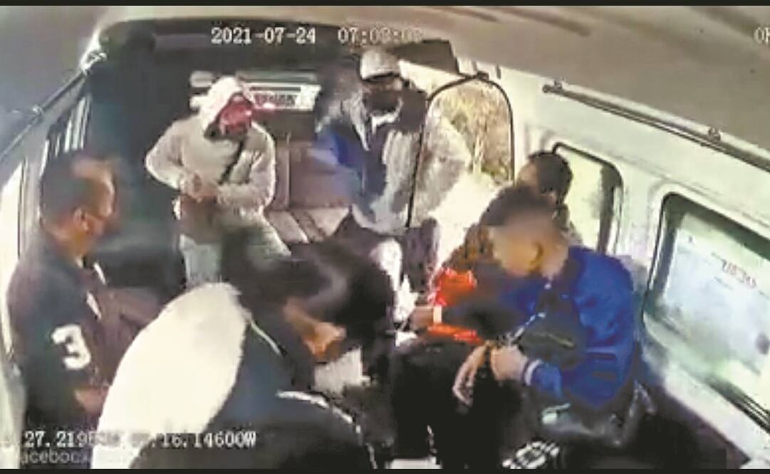 El video del asalto a una camioneta en Río Hondo se viralizó ayer en redes sociales. Foto: Especial.