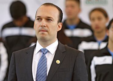 Recaban firmas para destituir a Kiril Todorov de la FMN