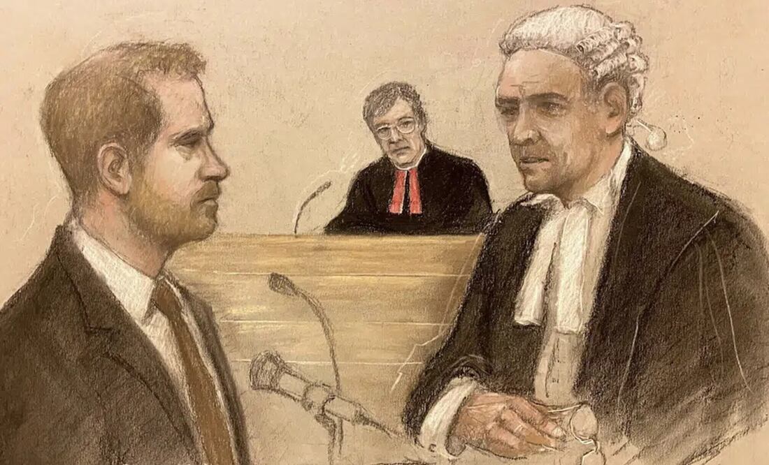El abogado Andrew Green interroga al príncipe Enrique en el tribunal en Londres durante un juicio por escuchas telefónicas a los diarios del Mirror Group. Foto: AP