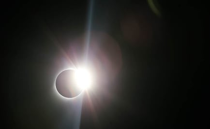 Ciegos "escuchan" eclipse de sol en Chile