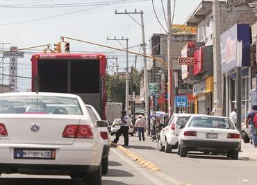 Agentes infraccionan a 71 automovilistas en fin de semana largo