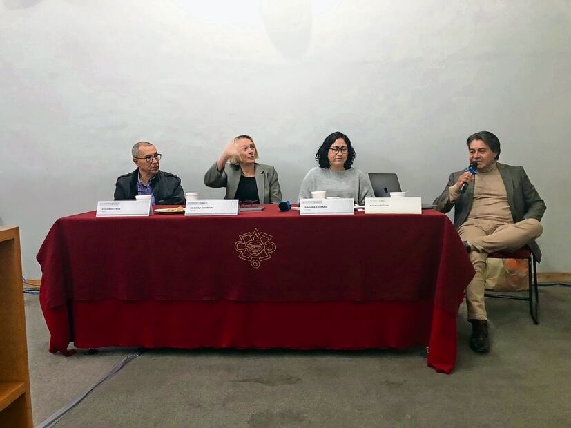 Eduardo Cruz, Dobrina Cristeva, Paulina Castaño y Bolfy Cottom durante el encuentro. Foto: Sahira Rincón