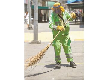 Cercan el Zócalo para desincentivar a los paseantes