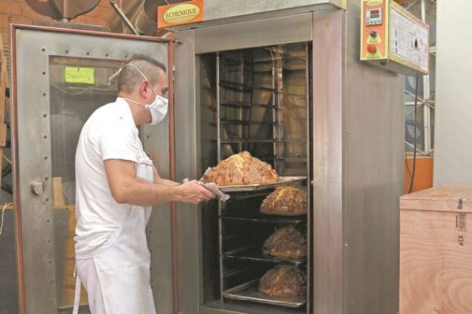 Fatigarse lo vale por conservar tradición, dice panadero