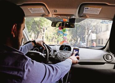 Cabify, Airbnb y UberEats alientan precariedad laboral