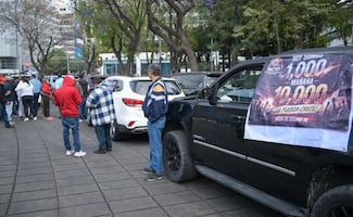 Conductores de Uber se manifiestan; reclaman cobro de altos porcentajes en la app