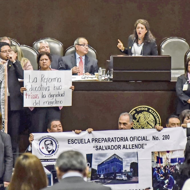 Otto Granados Roldán, secretario de Educación Publica, durante su comparecencia ante el pleno en la sesión ordinaria de la Cámara de Diputados. Foto: MARIO JASSO. CUARTOSCURO