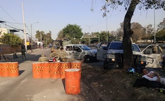 Tres elementos de la Marina y un motociclista resultan lesionados tras accidente vial en Rinconada Granjas Coapa; ninguno fue hospitalizado