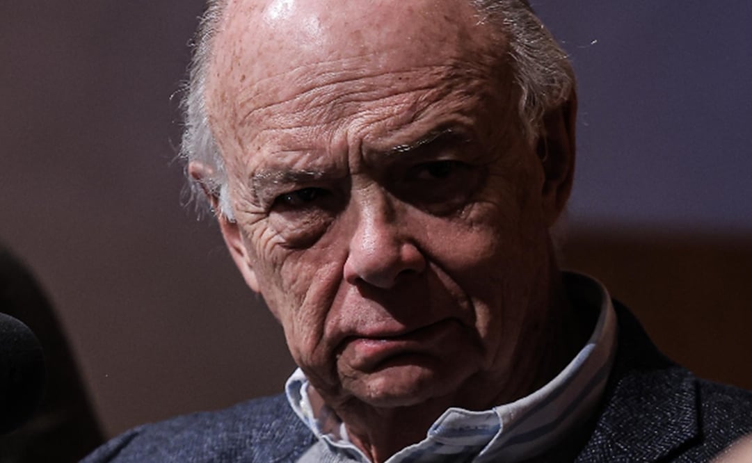 El escritor Enrique Krauze durante la Presentación de su libro "Caudillos culturales en la revolución Mexicana" en el Colegio Nacional. Foto: Gabriel Pano/EL UNIVERSAL.