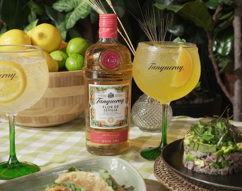 Coctelería con ginebra